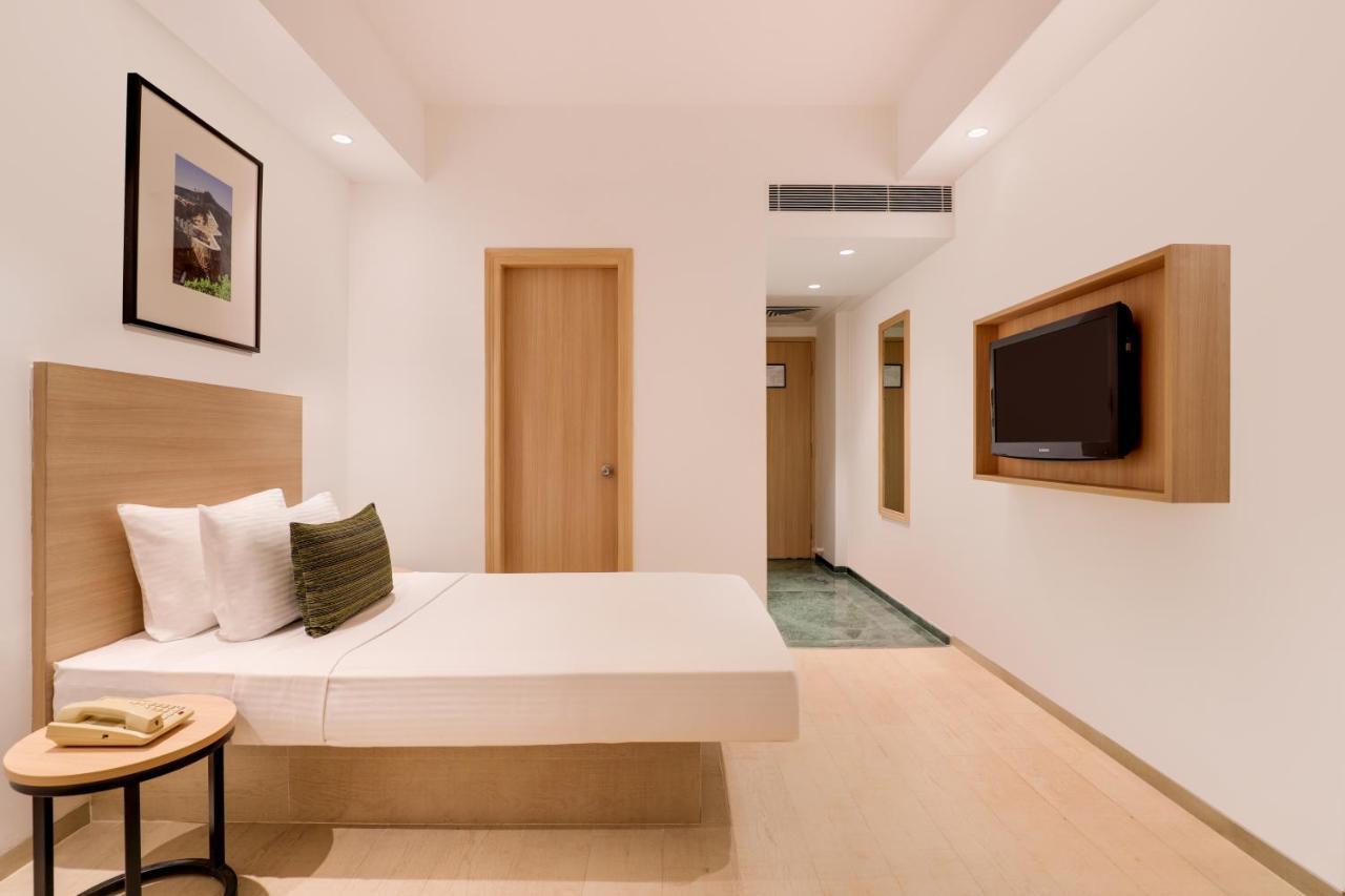 Lemon Tree Hotel Hinjewadi Pune Хинджавади Экстерьер фото