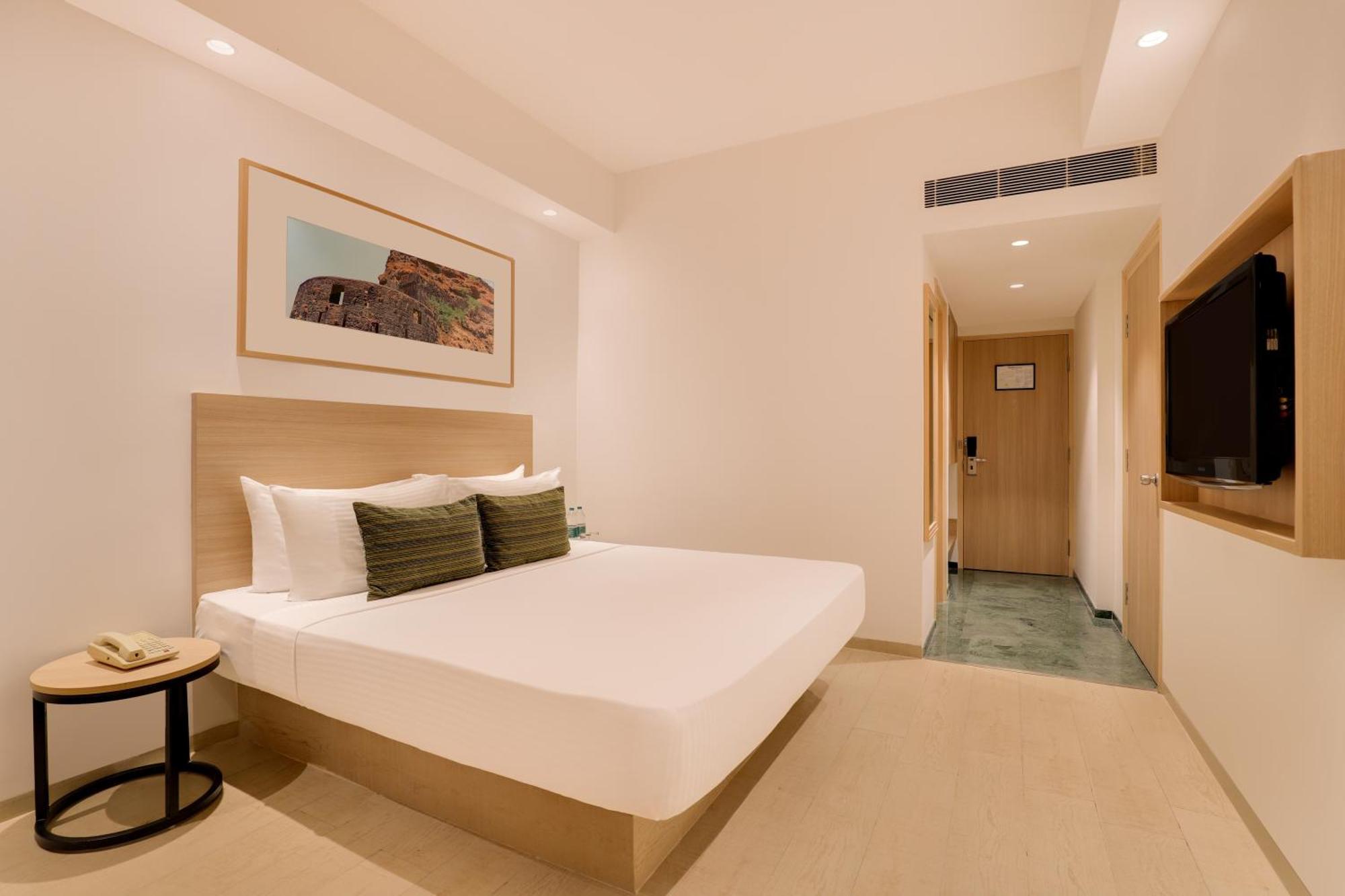 Lemon Tree Hotel Hinjewadi Pune Хинджавади Экстерьер фото