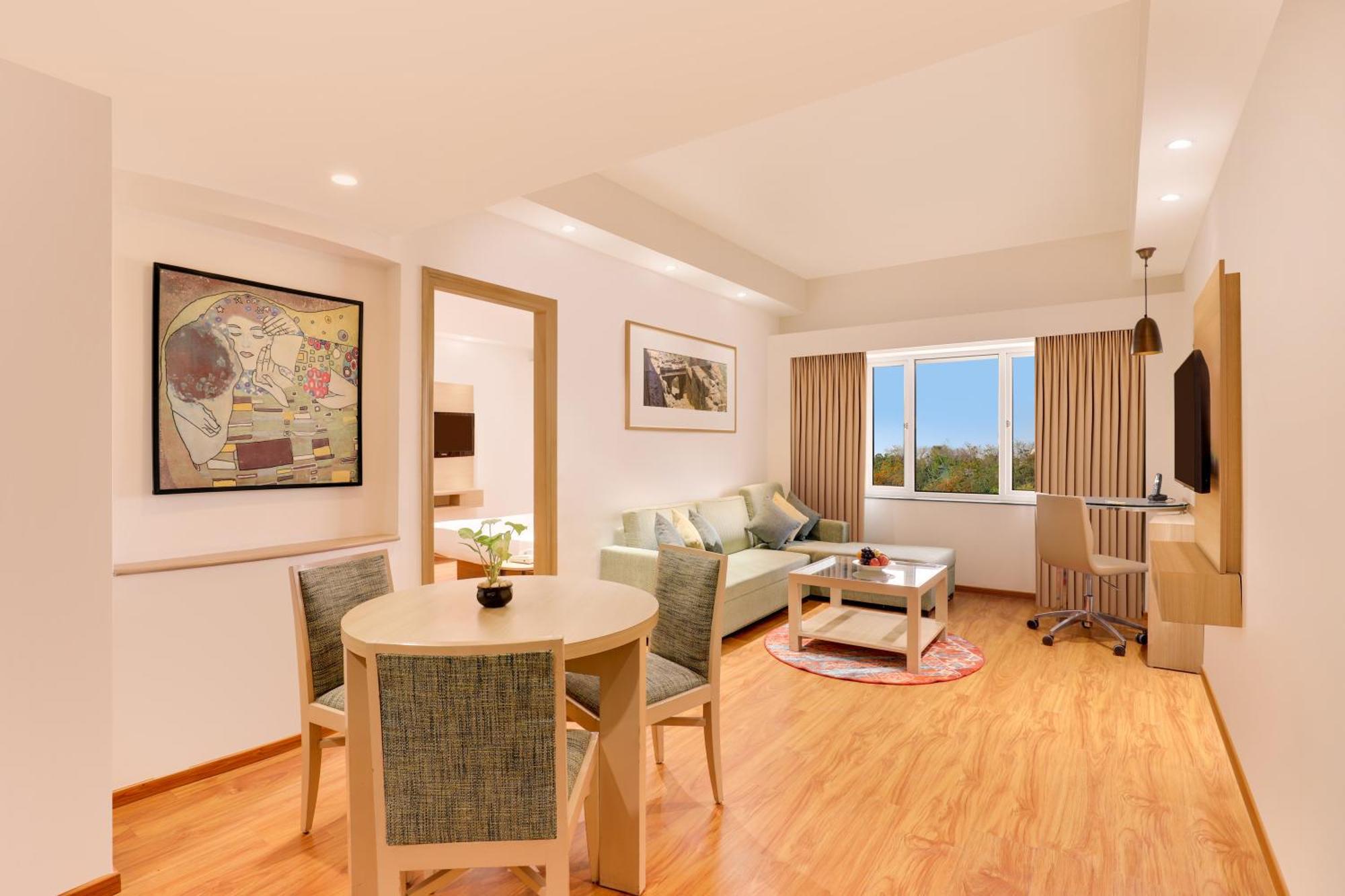 Lemon Tree Hotel Hinjewadi Pune Хинджавади Экстерьер фото