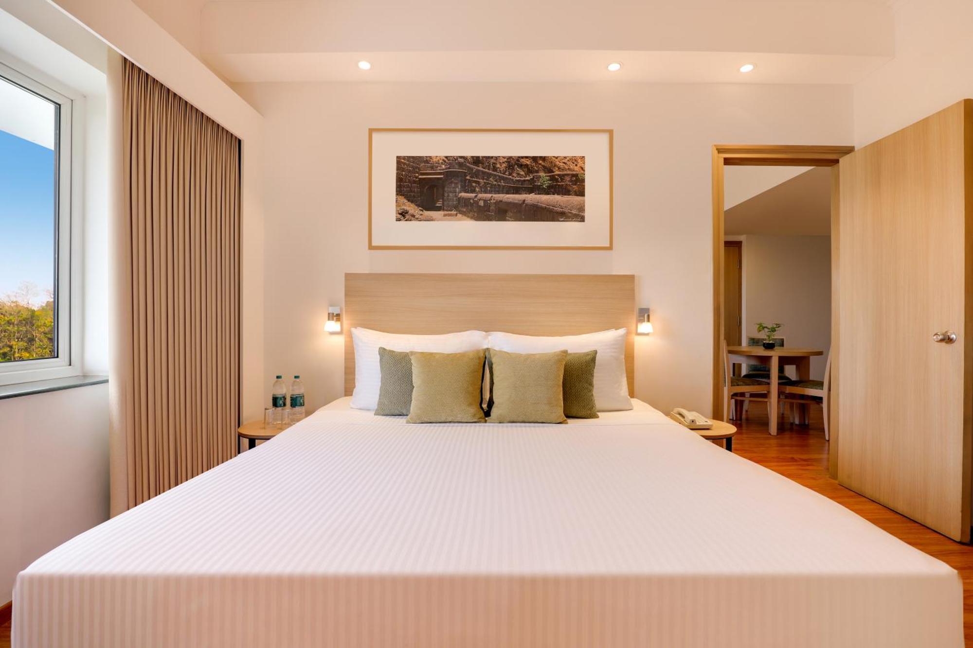 Lemon Tree Hotel Hinjewadi Pune Хинджавади Экстерьер фото