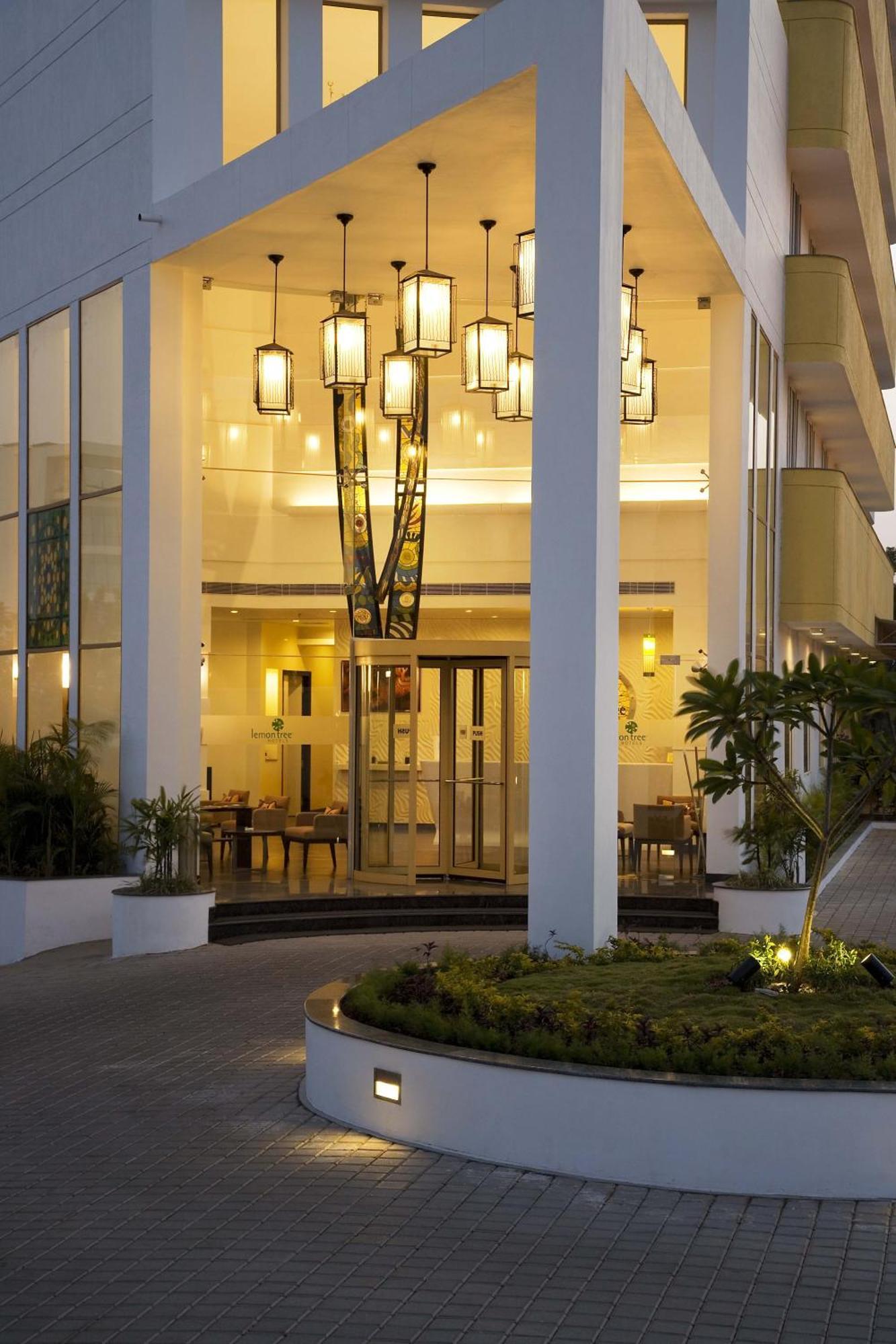 Lemon Tree Hotel Hinjewadi Pune Хинджавади Экстерьер фото