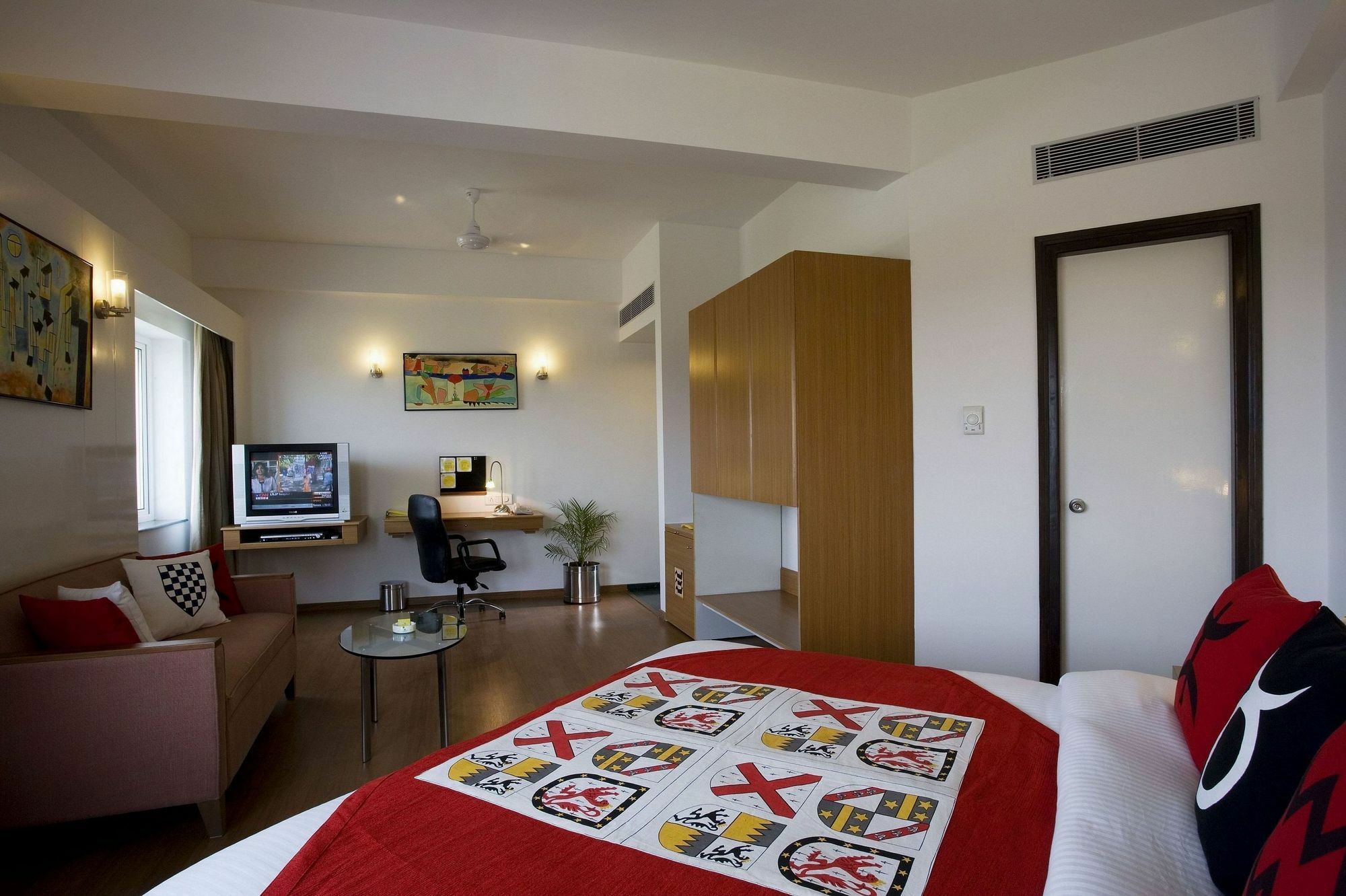 Lemon Tree Hotel Hinjewadi Pune Хинджавади Экстерьер фото